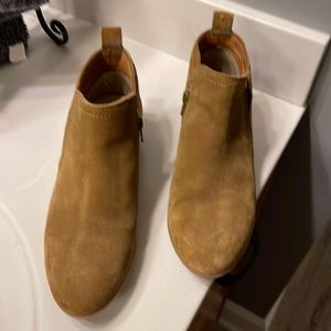 Diba booties size 8.5